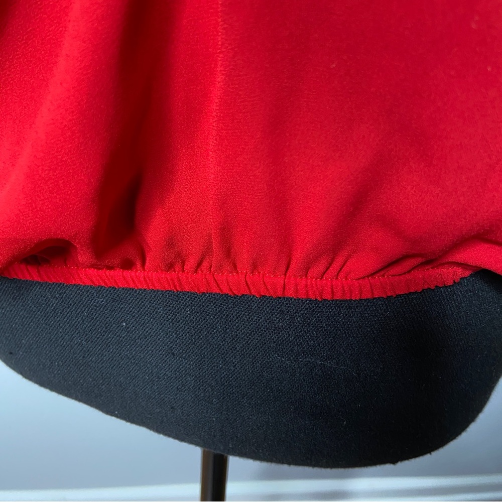 Red Top - Picture 5 of 5